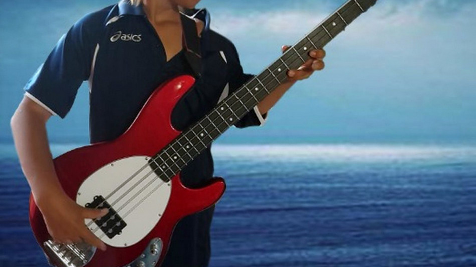 15enne suicida, la mamma: 'le parole possono essere pugni'