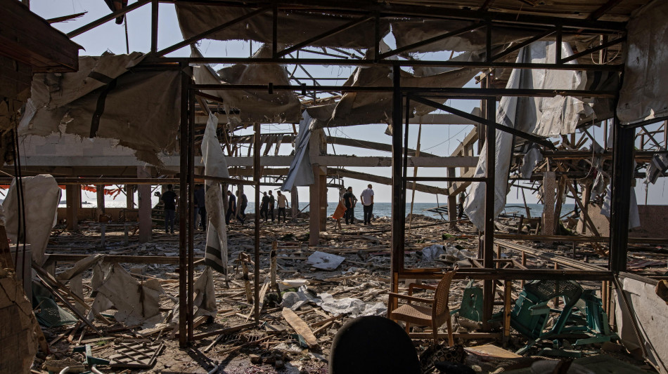 Sale a 39 morti il bilancio del raid sull'internet caf&egrave; di Gaza
