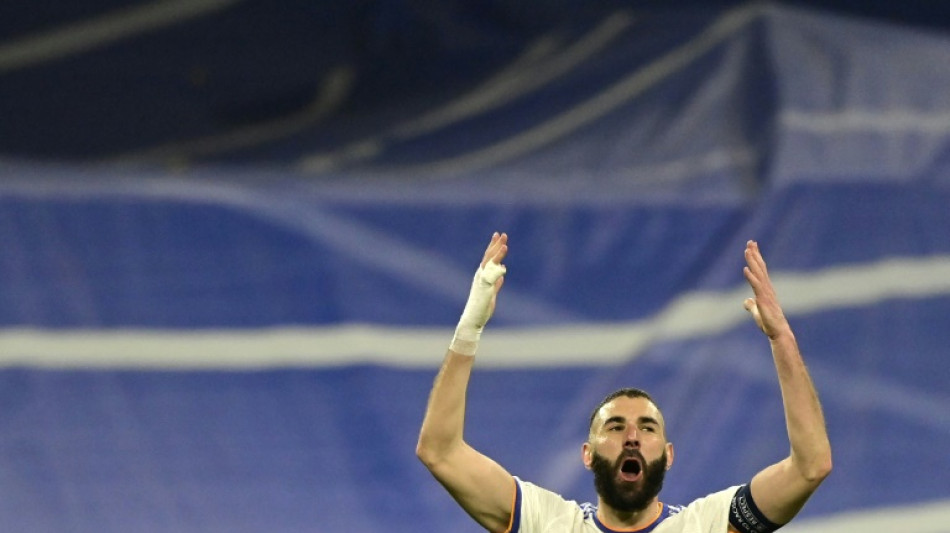 C1: avec un tripl&eacute; de Benzema, le Real Madrid &eacute;limine le PSG (3-1) en 8e de finale