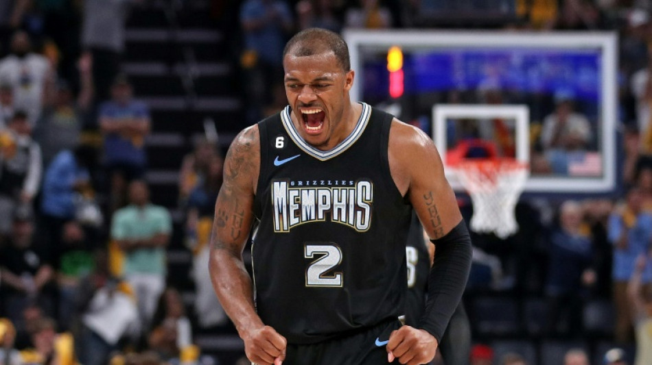 NBA: Memphis et Milwaukee se rebiffent, Denver s'&eacute;chappe
