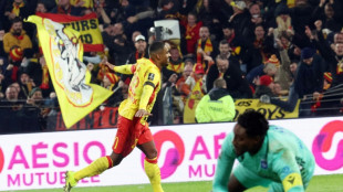 Lens vence Auxerre (1-0) e recupera lideran&ccedil;a do Franc&ecirc;s