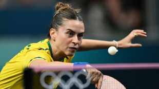 Bruna Takahashi vence na estreia no t&ecirc;nis de mesa em Paris; Calderano tamb&eacute;m avan&ccedil;a