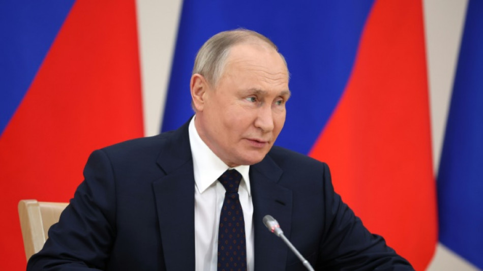 Putin diz que R&uacute;ssia pode 'avan&ccedil;ar' e promete vit&oacute;ria na Ucr&acirc;nia