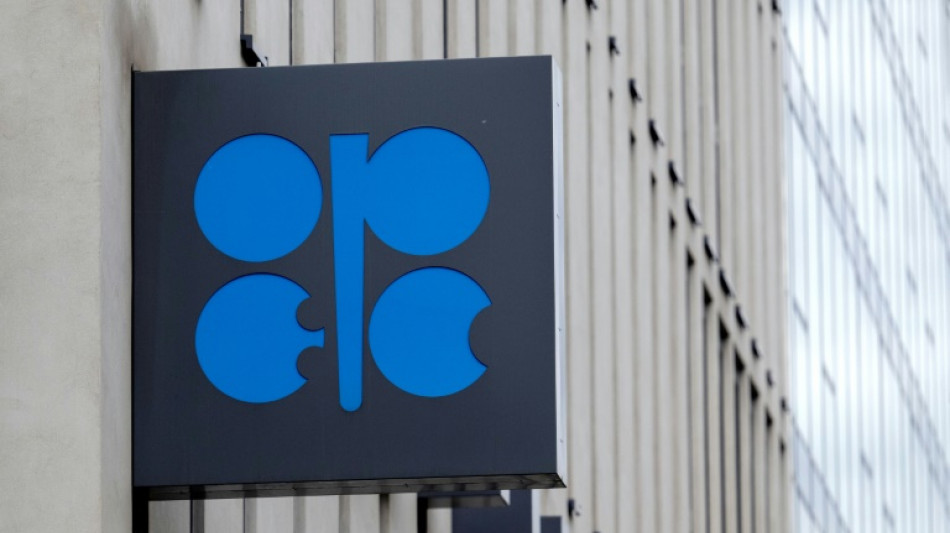 Opep+ anuncia que aumentará sua produção de petróleo em 137.000 barris diários