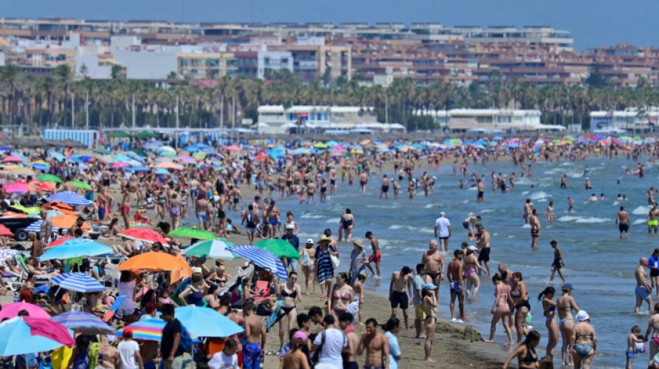 Espa&ntilde;a bate un r&eacute;cord de visitantes en pleno debate sobre el exceso de turismo