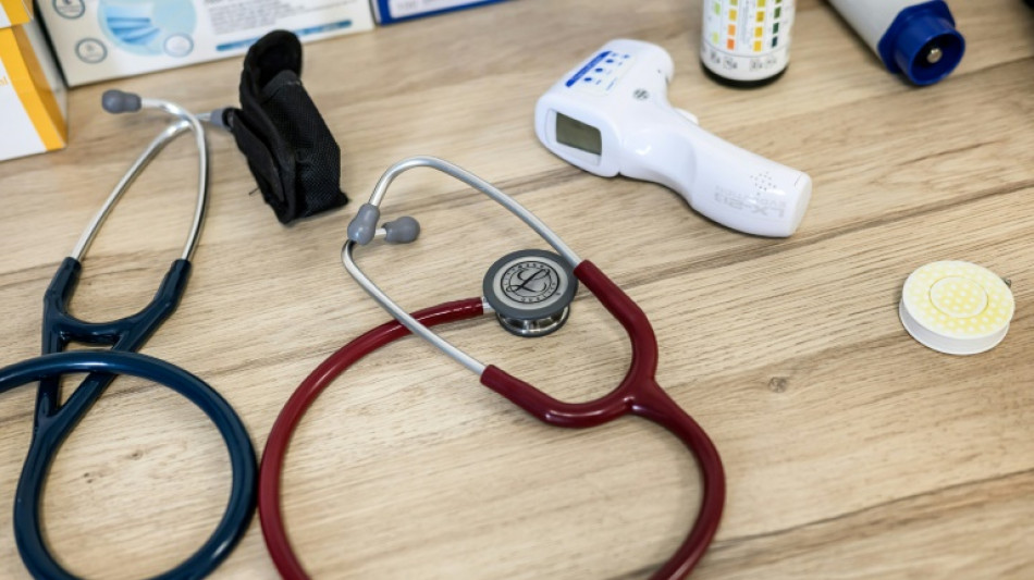 "Coup de semonce" des m&eacute;decins lib&eacute;raux pour "sauver" leurs cabinets