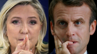 Pr&eacute;sidentielle: le match Macron-Le Pen s'emballe