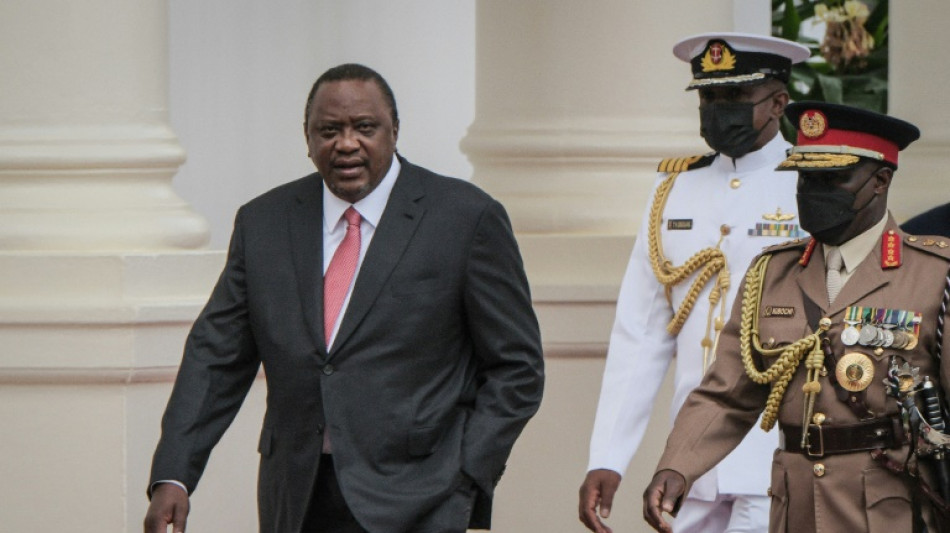 Pr&eacute;sidentielle au Kenya: Kenyatta soutient son ancien rival Raila Odinga