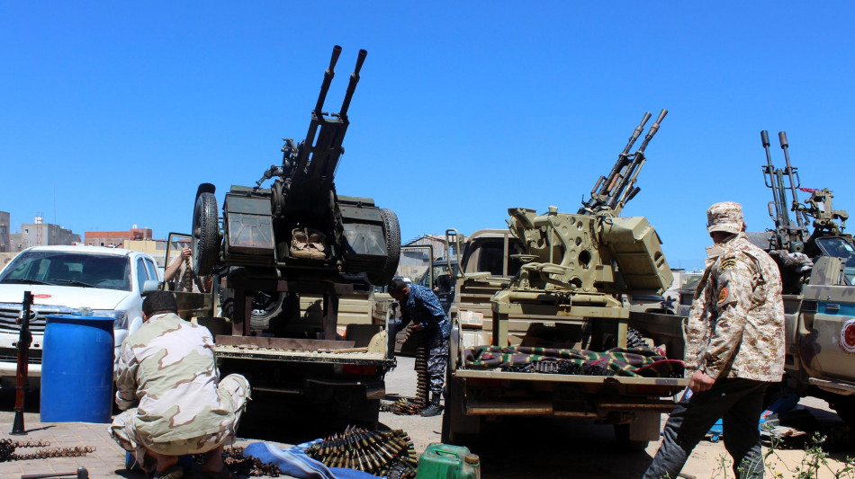 Libia, truppe Haftar avanzano da Bengasi verso Sirte
