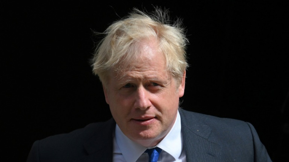 Deputados brit&acirc;nicos sancionam Boris Johnson por mentir para o Parlamento