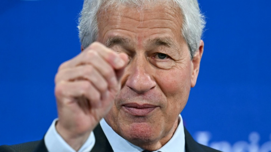 Trump demanda a JPMorgan y a su director ejecutivo por 5.000 millones de d&oacute;lares