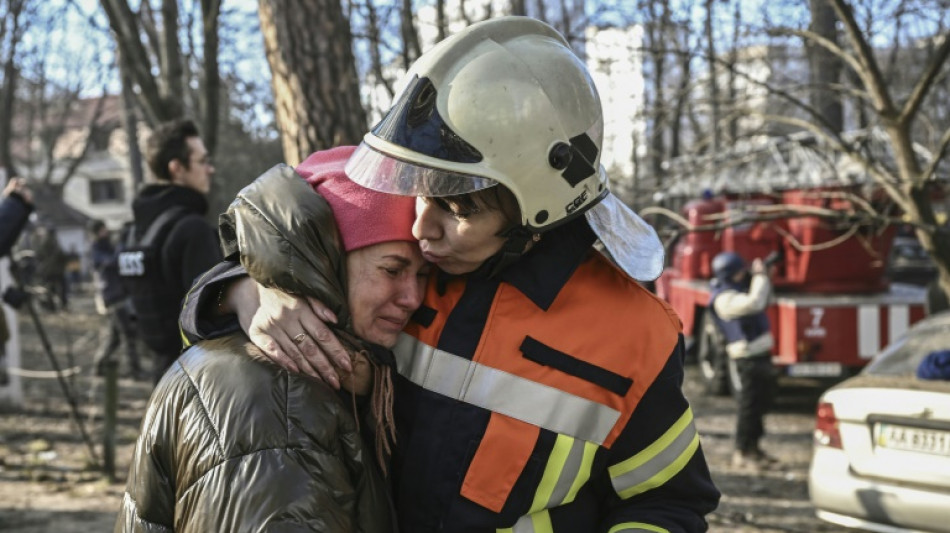 Selenskyj wirft Russland "Gefangennahme" von Fl&uuml;chtlingen aus Mariupol vor