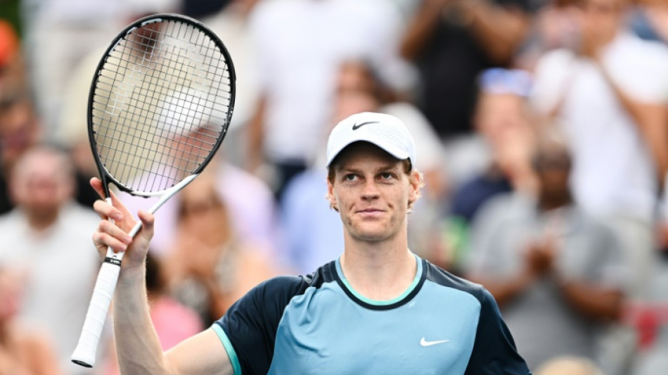 Sinner estreia com vit&oacute;ria em Montreal; Medvedev e Tsitsipas s&atilde;o eliminados