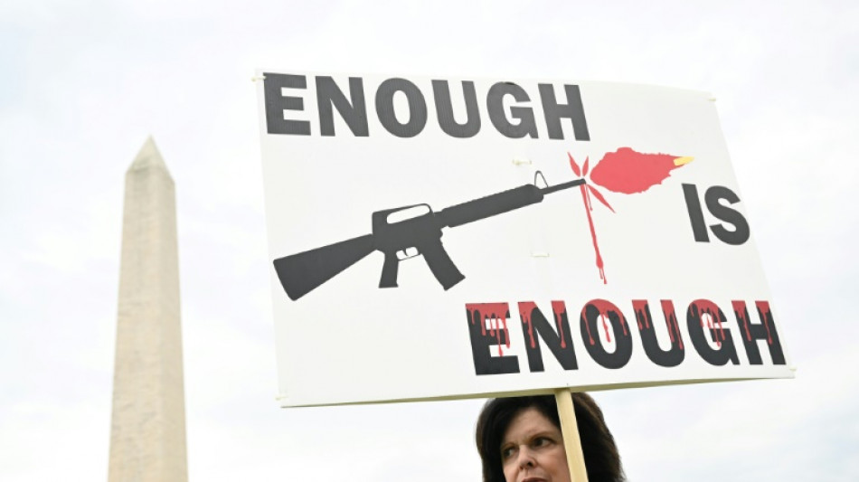 Las armas convierten los barrios de EEUU en "campos de exterminio", dice Biden