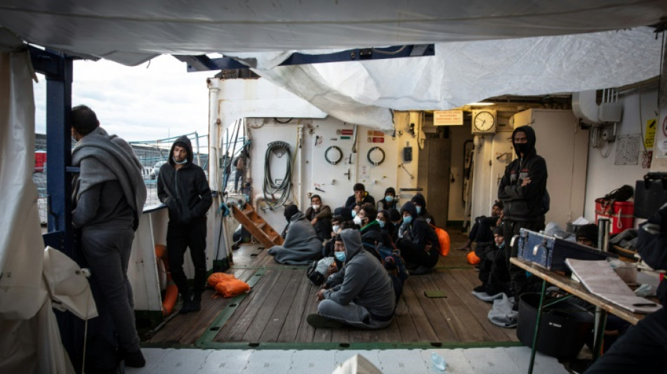 Migrants : L'Italie autorise uniquement le d&eacute;barquement de mineurs ou malades
