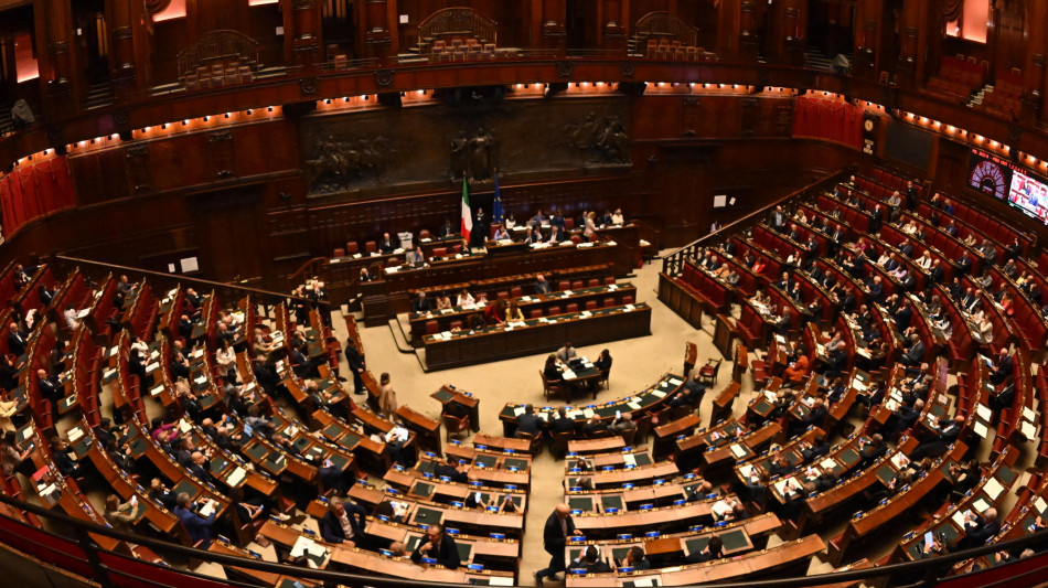 FdV vota contro le pregiudiziali alla legge elettorale, 'sono ridicole'