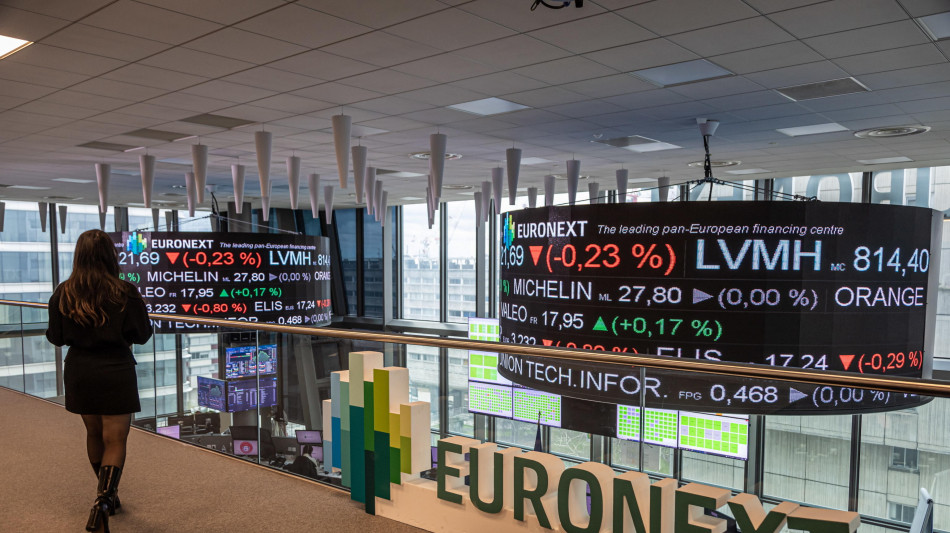 Borsa: l'Europa sale con Wall Street, Parigi +0,7%, Milano +0,3%