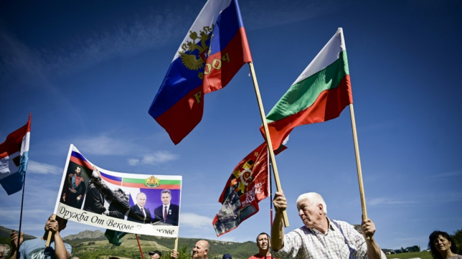 Rus&oacute;filos celebran a Putin en Bulgaria