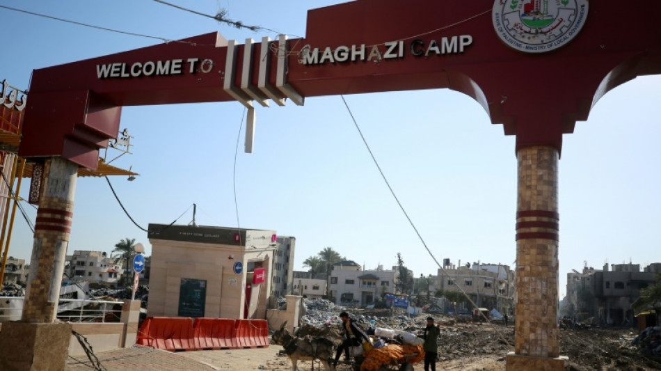 Israel segue bombardeando sul de Gaza, mas acerta envio de ajuda a civis e rem&eacute;dios a ref&eacute;ns