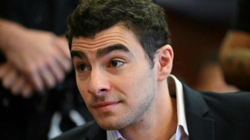 Juiz dos EUA descarta pena de morte para Luigi Mangione, acusado de matar executivo