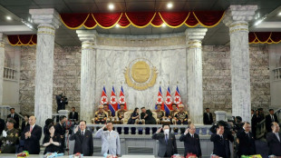 Un vice-Premier ministre chinois a assist&eacute; &agrave; un d&eacute;fil&eacute; en Cor&eacute;e du Nord