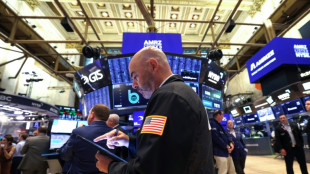 Wall Street profite de la chute des prix du pétrole