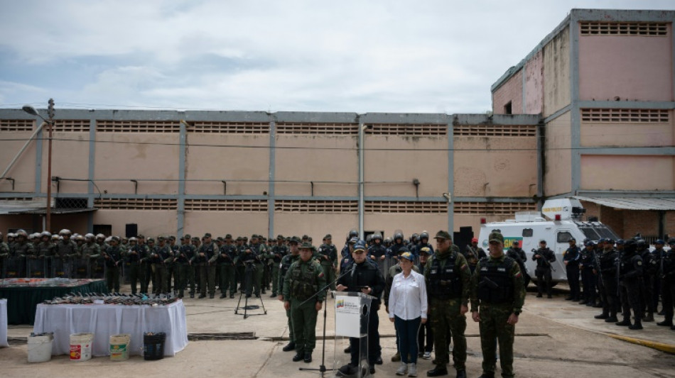 Autoridades da Venezuela ocupam terceira pris&atilde;o controlada por grupos criminosos