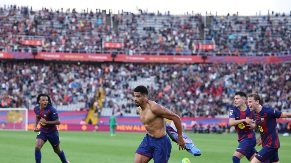 Espagne: Araujo libère le Barça, le Real Madrid sous pression