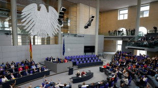 Bundestag berät über Gesetze zu Pflege und Kohlendioxid-Speicherung