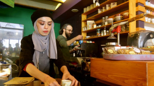 A Damas, les caf&eacute;s sont le refuge des &eacute;tudiants et des employ&eacute;s
