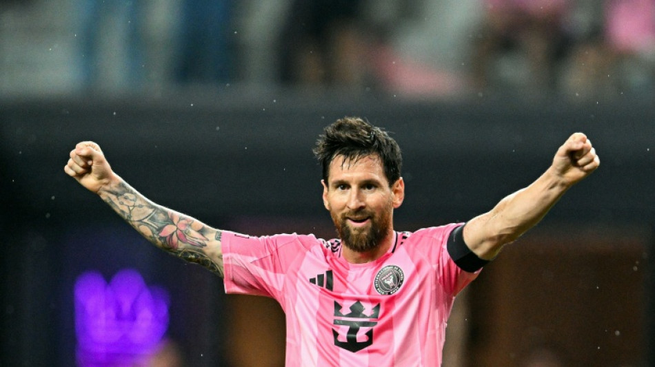 Messi desembarca na Argentina para despedida da sele&ccedil;&atilde;o