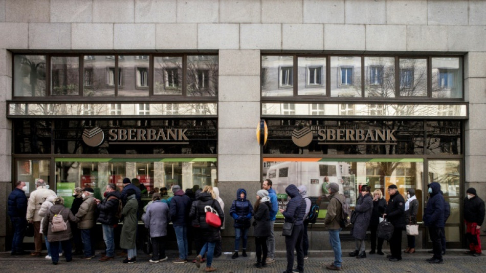 Ukraine: la filiale europ&eacute;enne de la banque russe Sberbank en d&eacute;tresse