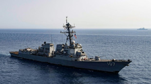 Pela primeira vez no Pacífico, EUA ataca suposta lancha do narcotráfico