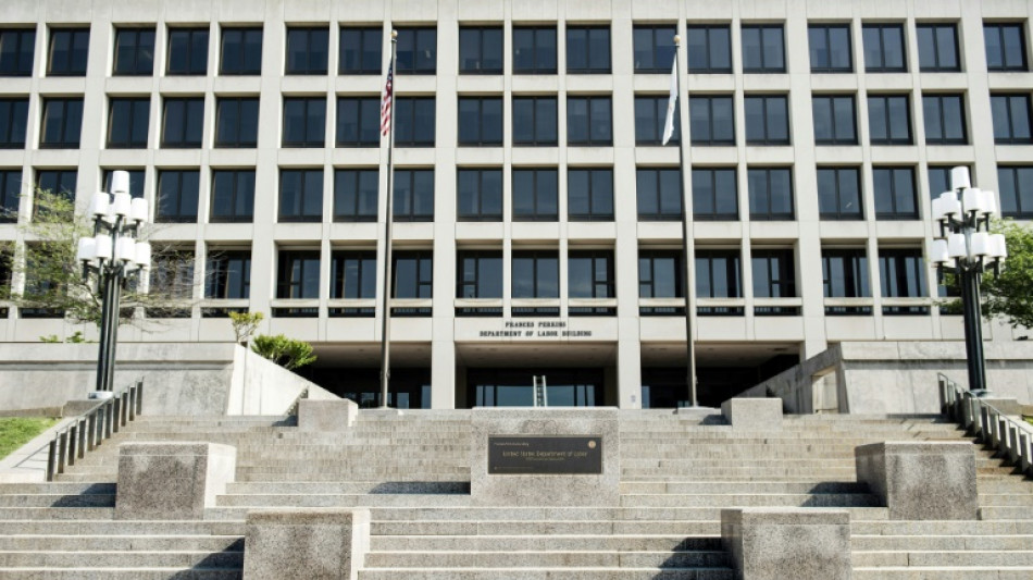 Trabalho adolescente sofre tentativa de desregulamenta&ccedil;&atilde;o em v&aacute;rios estados dos EUA