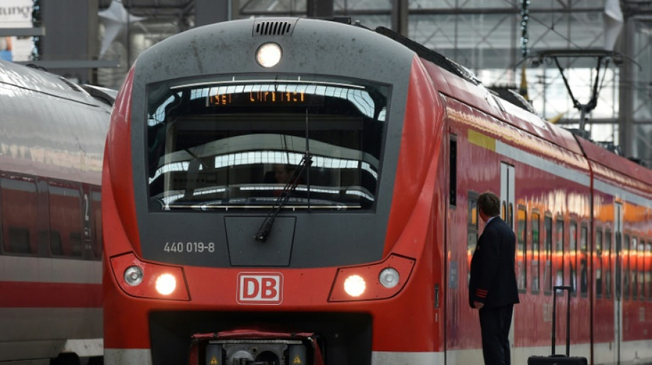 Landkreistag sieht wenig Vorteile von Neun-Euro-Ticket f&uuml;r l&auml;ndlichen Raum