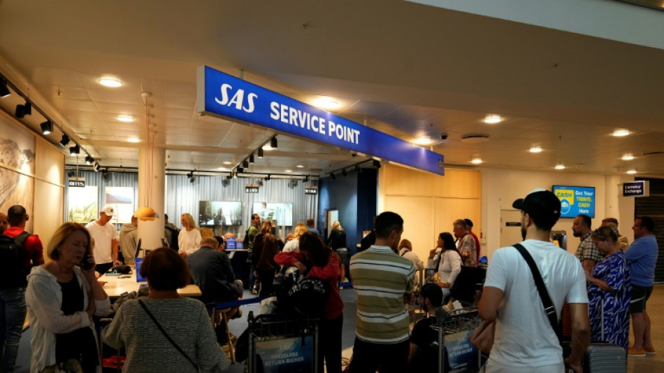 SAS: les pilotes se mettent en gr&egrave;ve, vers l'annulation d'un vol sur deux