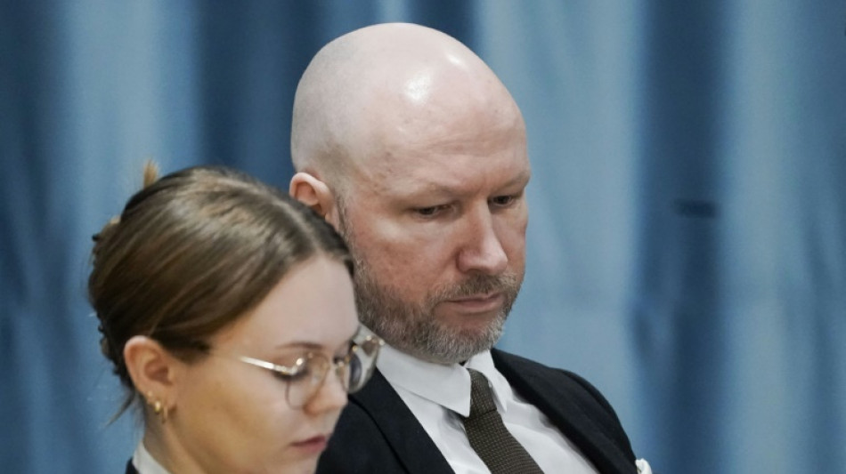 Neonazista preso processa Estado noruegu&ecirc;s por deten&ccedil;&atilde;o em solit&aacute;ria