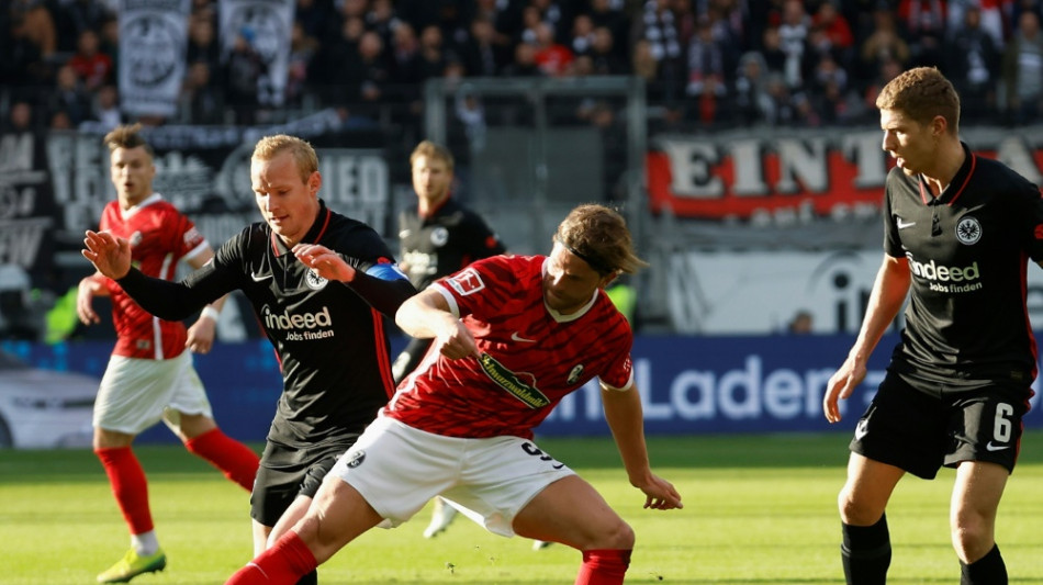 Frankfurt mit Liga-Pleite im Gep&auml;ck nach Barcelona