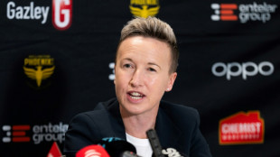 Ex-treinadora da seleção canadense suspensa por espionagem assume time da Nova Zelândia