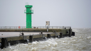 Sturmflut über Teilen Norddeutschlands: Störungen im Fährverkehr