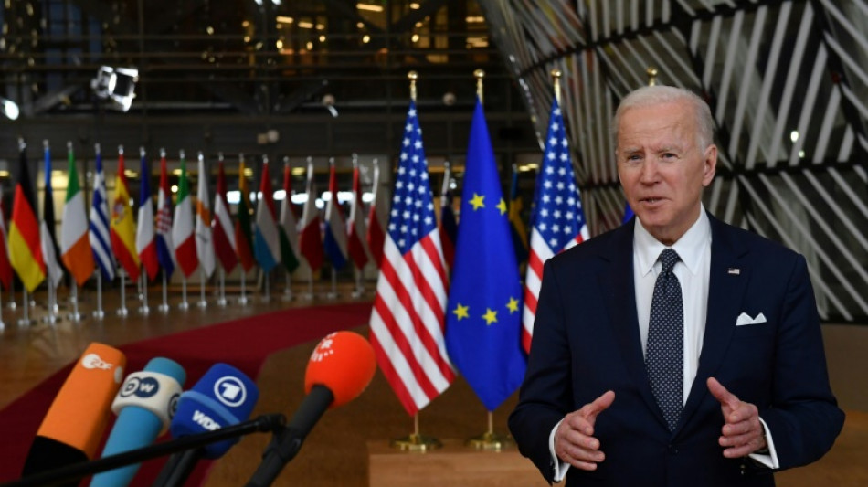 Ukraine: les p&eacute;nuries alimentaires "vont se concr&eacute;tiser" selon Biden, Macron propose un plan mondial