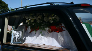 &Uacute;ltimo adeus &agrave; cantora brit&acirc;nica Bonnie Tyler em seu funeral no Pa&iacute;s de Gales