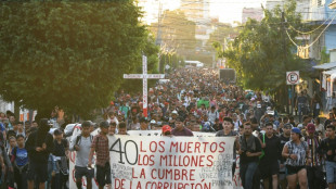 Miles de migrantes se movilizan en M&eacute;xico para exigir permisos de tr&aacute;nsito hacia EEUU