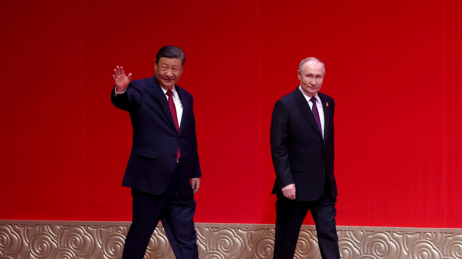 Usa, Cina non pu&ograve; avere legami con la Russia e l'Occidente