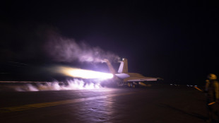 Houthi, 'raid aereo Usa-Gb su isola yemenita di Kamaran'