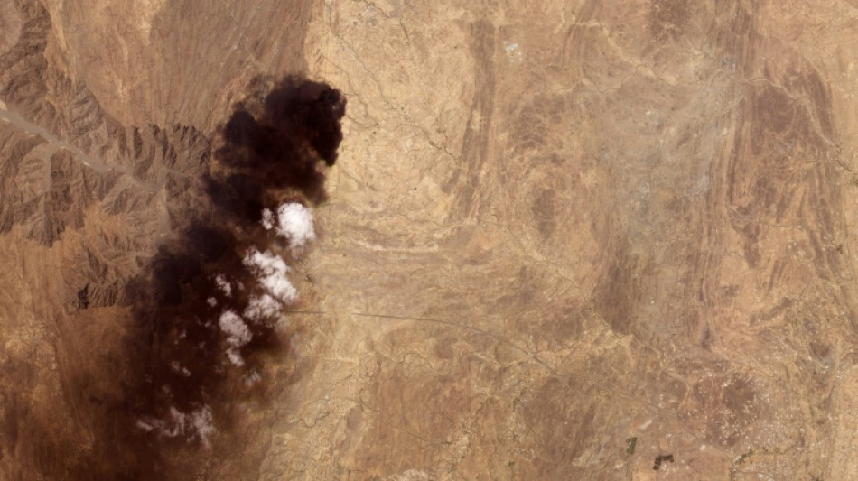 Chamas e fuma&ccedil;a registradas em instala&ccedil;&atilde;o da Aramco ao sul da capital saudita