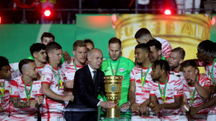 Wiederbelebung am Spielfeldrand sorgt f&uuml;r Schreckmomente nach DFB-Pokalfinale