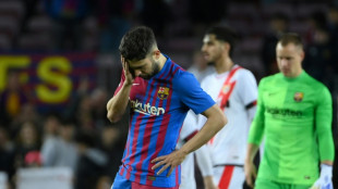 Espagne: le Bar&ccedil;a s'incline encore, le Real &agrave; un point du titre
