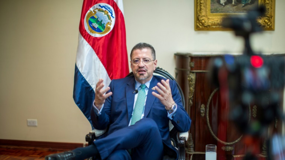 Presidente da Costa Rica &eacute; investigado por tr&aacute;fico de influ&ecirc;ncia 