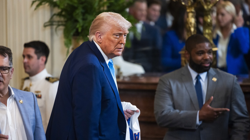 La Camera Usa approva mega-legge di bilancio di Trump